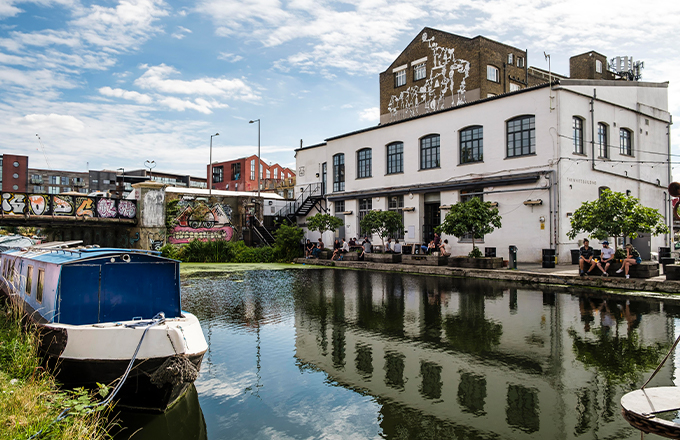 Canalside bar & restaurant in Hackney Wick