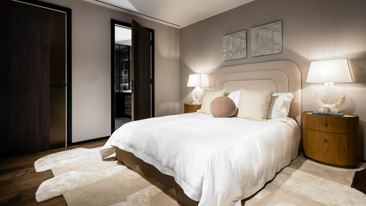 Principal bedroom at Apartment 2808 The Stage, ©Galliard Homes.