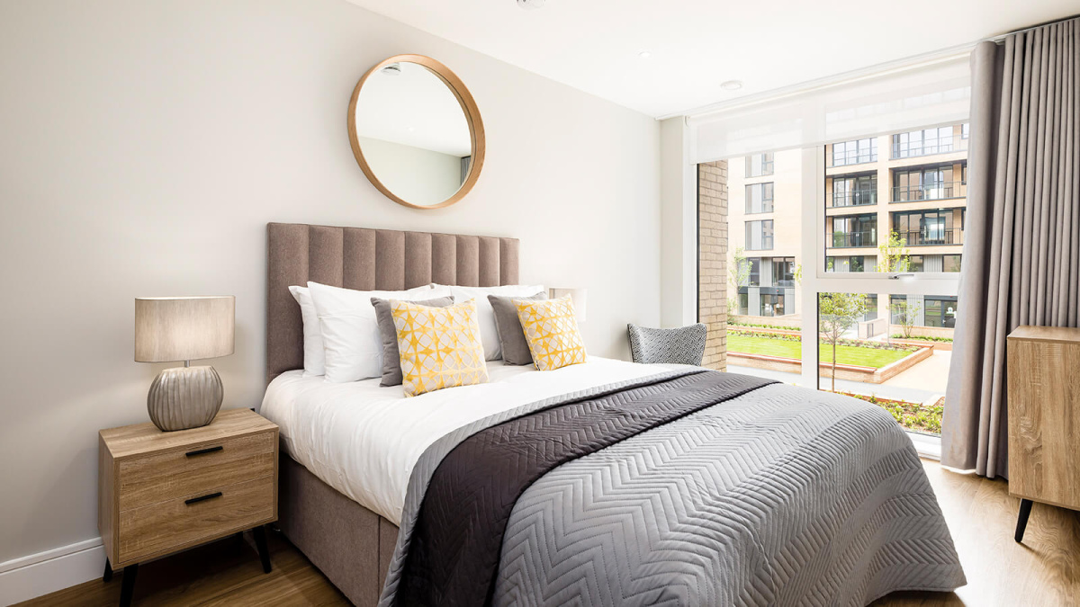 Bedroom at a Wimbledon Grounds duplex ©Galliard Homes.