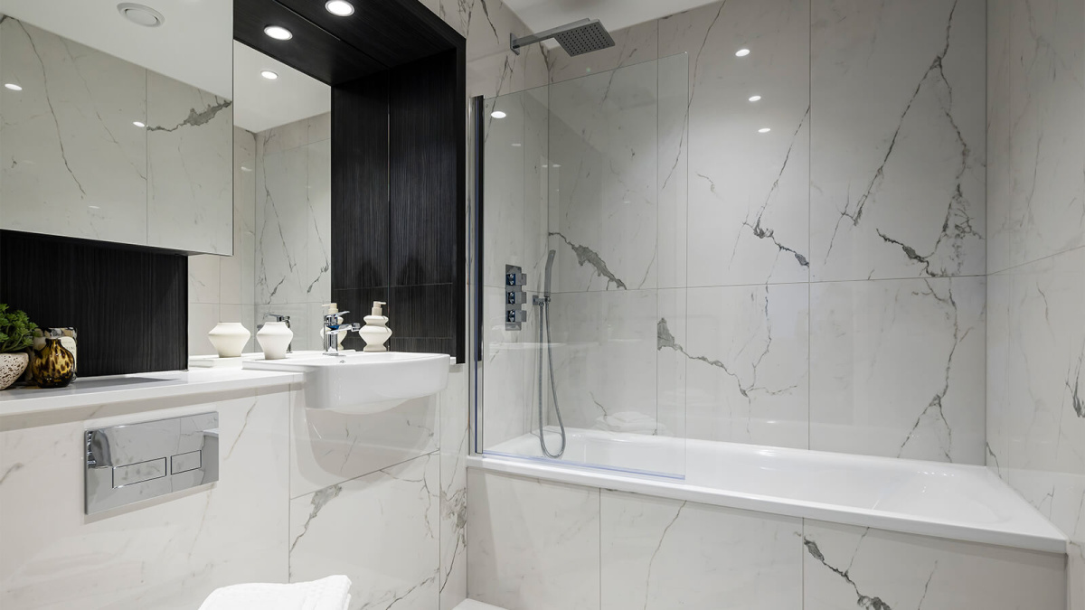 Bathroom at Neptune Wharf ©Galliard Homes.