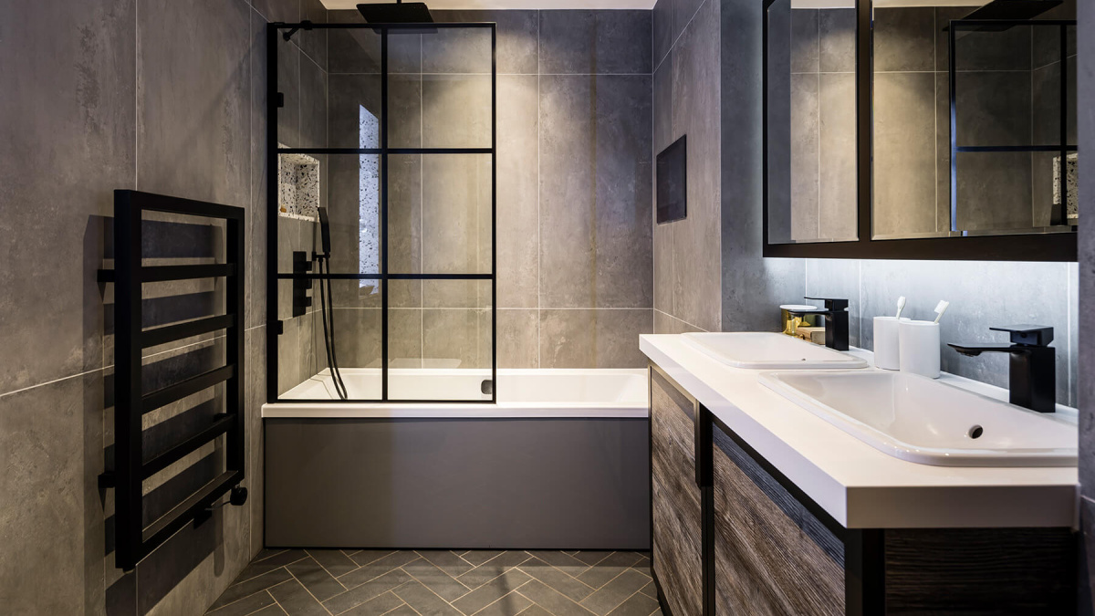 Family bathroom of a three-bedroom apartment at The Stage, furniture superimposed for illustrative purposes only, ©Galliard Homes.