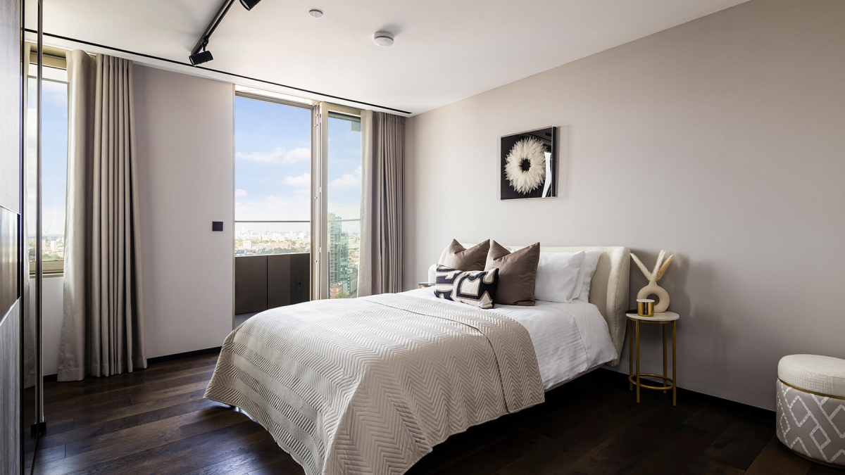 Principal bedroom at Apartment 1810 The Stage, ©Galliard Homes.